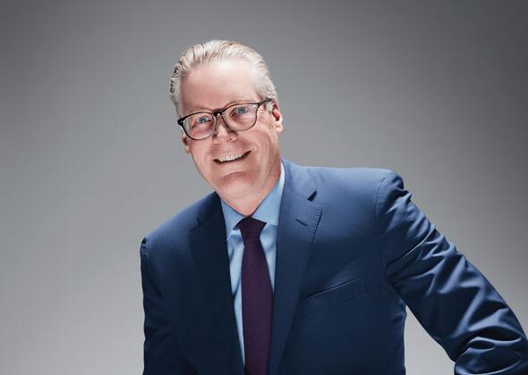 Headshot of Delta CEO Ed Bastian